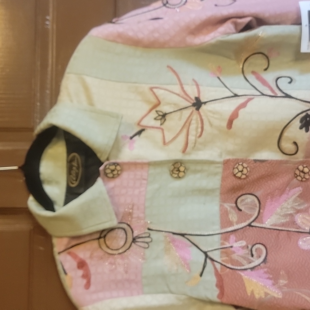 Alex Kim-Pink,bge,green jkt. with embroidered flowers and patchwork. Size M. NWT - Picture 4 of 12